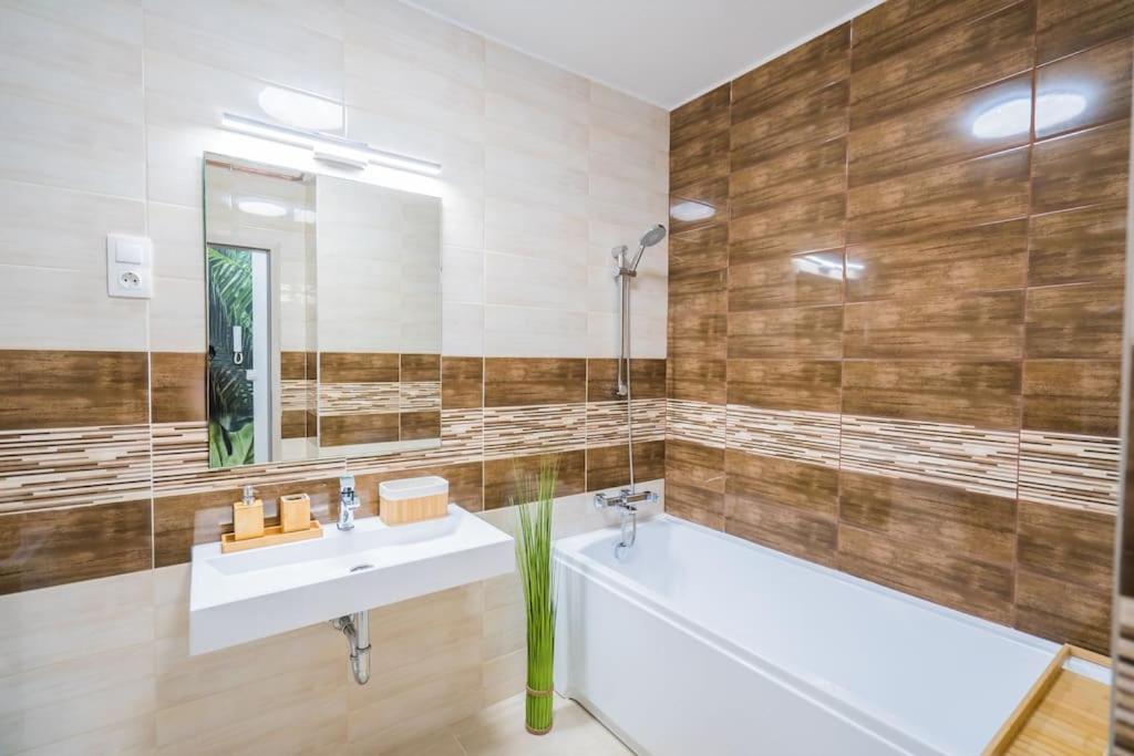 Jungle Apartment Siofok Exterior photo